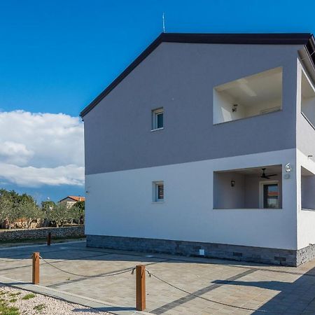 Apartments Pejakovic Vir Exteriér fotografie