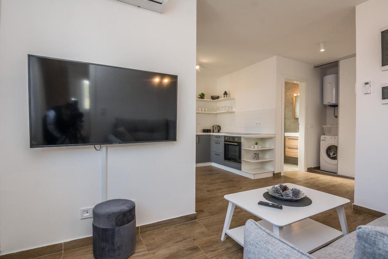 Apartments Pejakovic Vir Exteriér fotografie