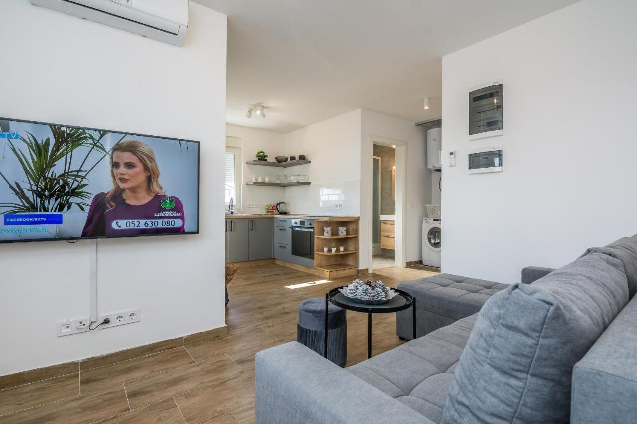 Apartments Pejakovic Vir Exteriér fotografie