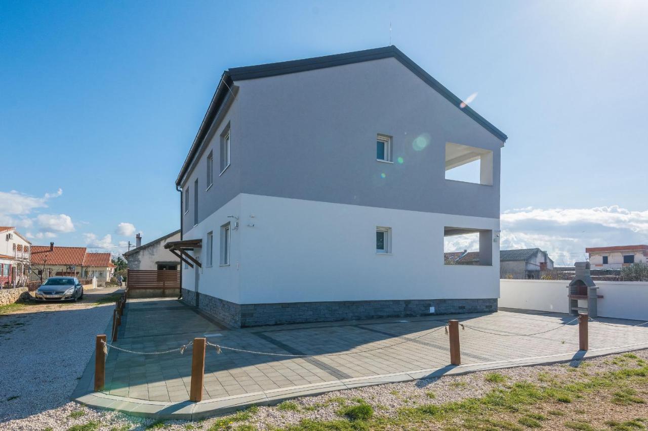 Apartments Pejakovic Vir Exteriér fotografie