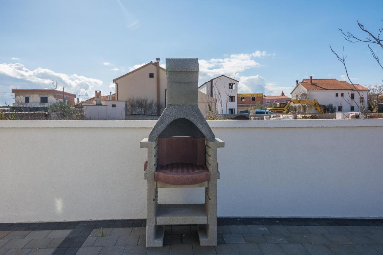 Apartments Pejakovic Vir Exteriér fotografie