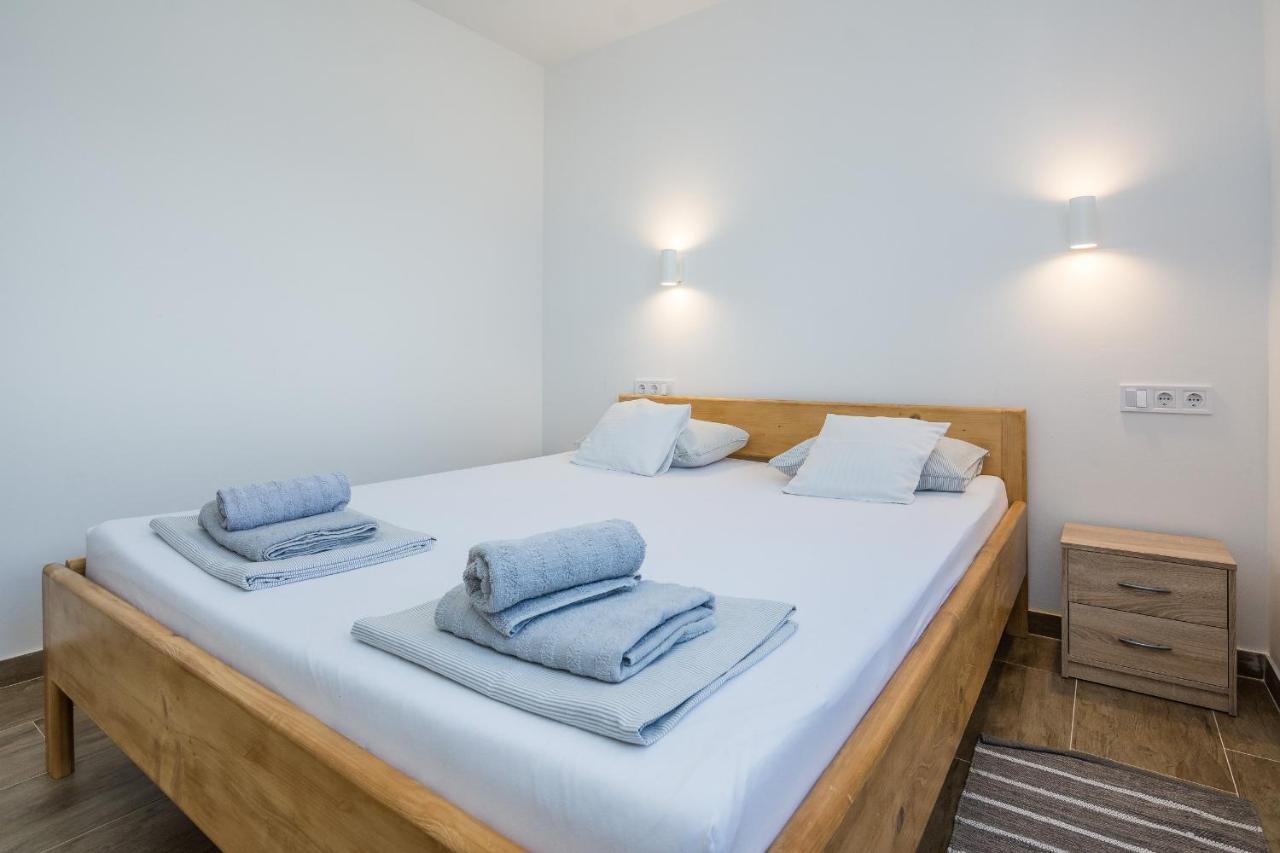 Apartments Pejakovic Vir Exteriér fotografie